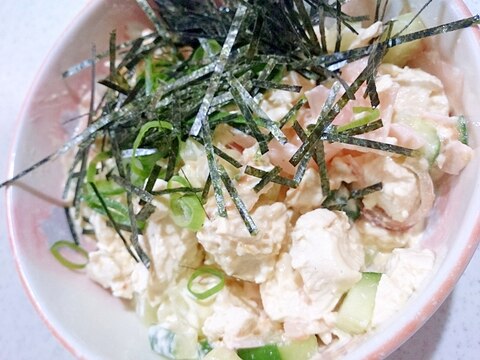 梅マヨきゅうりと薬味の木綿豆腐の冷奴